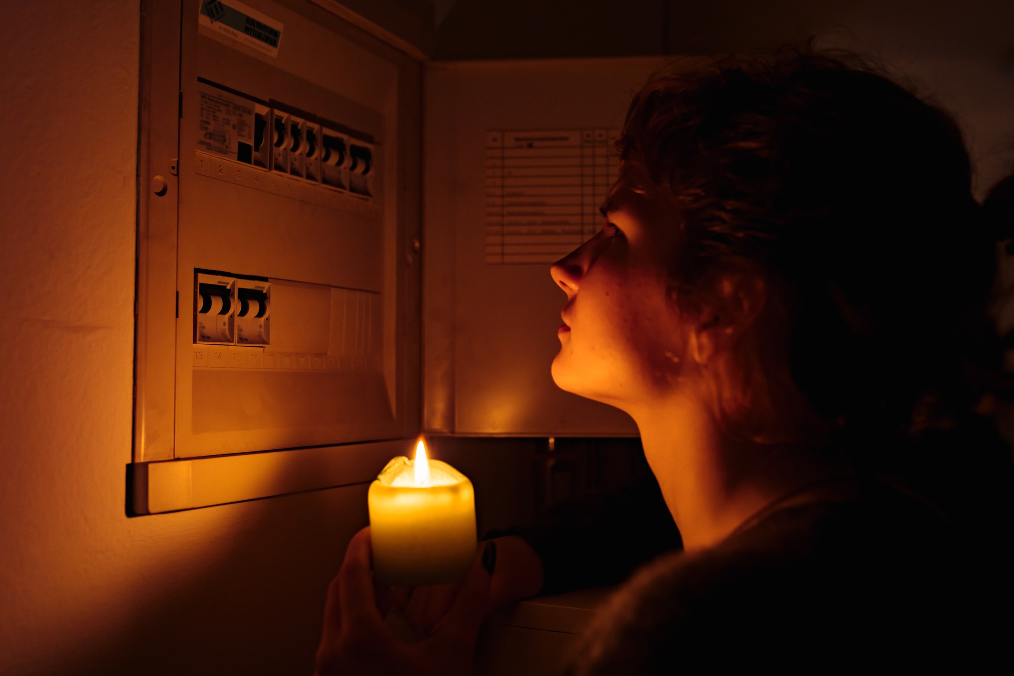 Electric meter failure. Blackout, no electricity